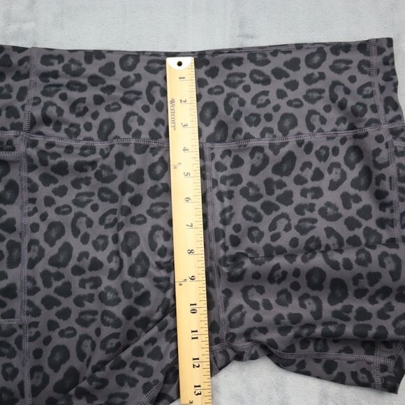 Athletics Works Shorts Womens XXL Gray Cheetah Print Compression Pull On Bottoms - Picture 6 of 16
